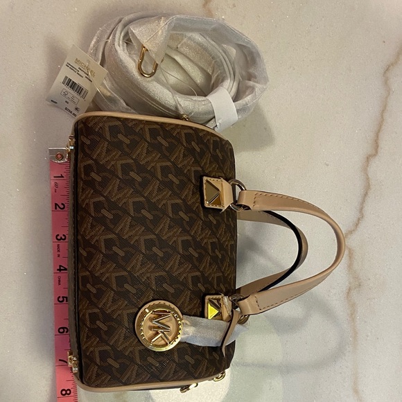 Michael Kors Signature Brown and Cream Satchel - Picture 1 of 5